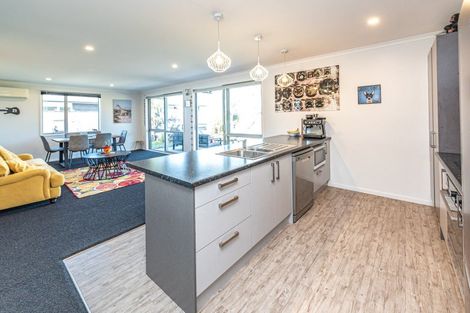 Photo of property in 55 Magnolia Crescent, Tawhero, Whanganui, 4501