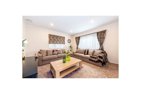 Photo of property in 16 Ballindrait Drive, Flat Bush, Auckland, 2019