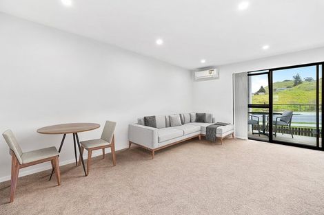 Photo of property in 10 Tukari Lane, Mangere Bridge, Auckland, 2022