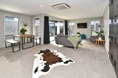 Photo of property in 33 Prestons Park Drive, Marshland, Christchurch, 8083