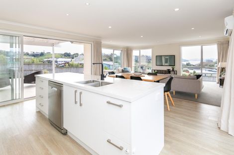 Photo of property in 7 Waikowhai Place, Raglan, 3225