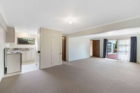 Photo of property in 5 Saint Ives Grove, Whalers Gate, New Plymouth, 4310