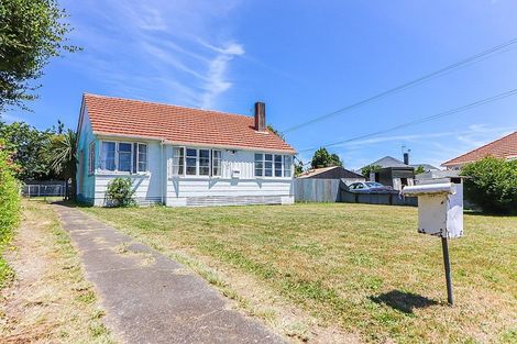 Photo of property in 11 Goldsmith Crescent, Levin, 5510