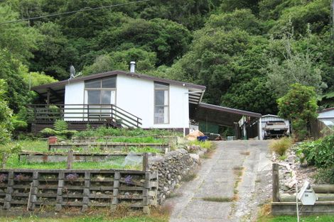 Photo of property in 24 Bridge Road, Birchville, Upper Hutt, 5018
