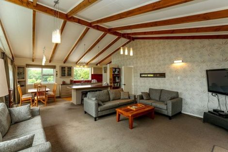 Photo of property in 571 Carrington Road, Hurworth, New Plymouth, 4371