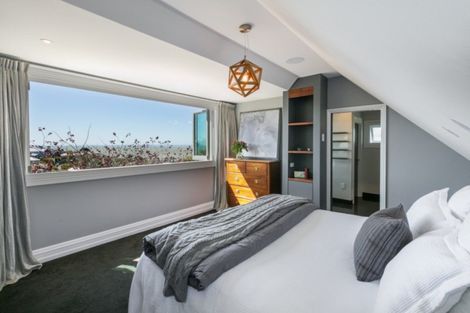 Photo of property in 2 Sealy Road, Bluff Hill, Napier, 4110