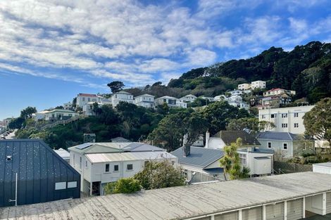 Photo of property in 11/4 Claremont Grove, Mount Victoria, Wellington, 6011
