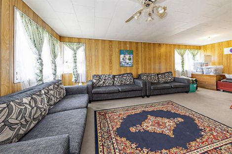 Photo of property in 6 Treviso Place, Clover Park, Auckland, 2023