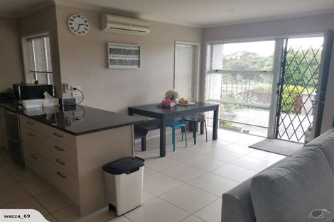 Photo of property in 33 Savona Drive, Flat Bush, Auckland, 2016