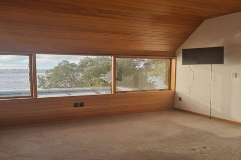 Photo of property in 102 Beachville Road, Redcliffs, Christchurch, 8081