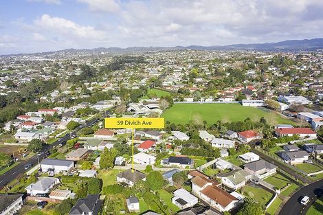 Photo of property in 59 Divich Avenue, Te Atatu South, Auckland, 0610