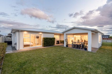 Photo of property in 493 Gloucester Road, Papamoa Beach, Papamoa, 3118