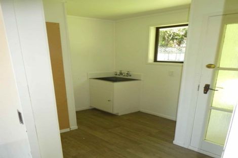 Photo of property in 206 Royal Road, Massey, Auckland, 0614