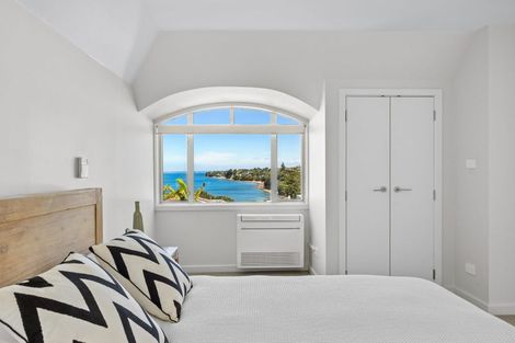 Photo of property in 2/20 Gulf View Road, Murrays Bay, Auckland, 0630