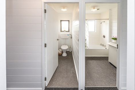 Photo of property in 7 Tainui Street, Castlecliff, Whanganui, 4501