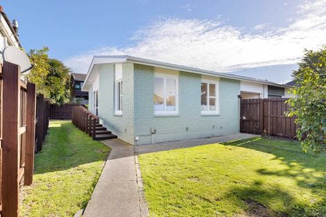 Photo of property in 2/14 Frederick Street, Waltham, Christchurch, 8011