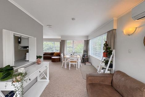 Photo of property in 48 Great North Road, Saint Johns Hill, Whanganui, 4500