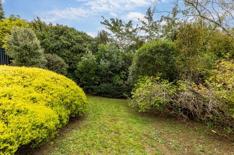 Photo of property in 39 Saint Johns Terrace, Tawa, Wellington, 5028
