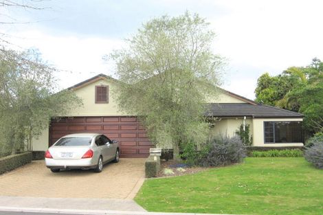 Photo of property in 18 Buckingham Place, Bethlehem, Tauranga, 3110