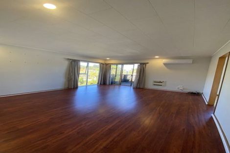 Photo of property in 21 Lavery Place, Sunnynook, Auckland, 0632