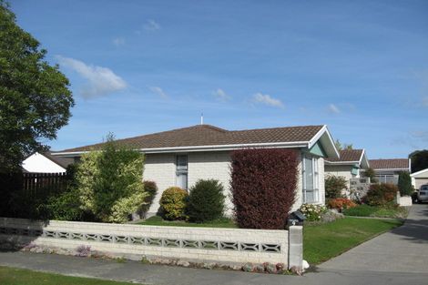 Photo of property in 9b Camrose Place, Ilam, Christchurch, 8041