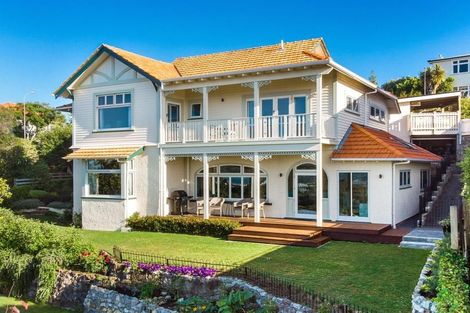 Photo of property in 8 Cobden Road, Bluff Hill, Napier, 4110