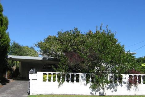 Photo of property in 1 Kokiri Street, Te Atatu South, Auckland, 0610