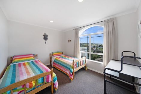 Photo of property in 19 Evelyn Road, Cockle Bay, Auckland, 2014