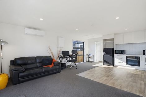 Photo of property in 10 Randolph Street, Woolston, Christchurch, 8062