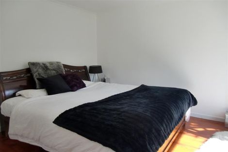 Photo of property in 50 Victoria Road, New Plymouth, 4310