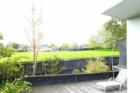 Photo of property in 29 Cairngorm Place, Highland Park, Auckland, 2010