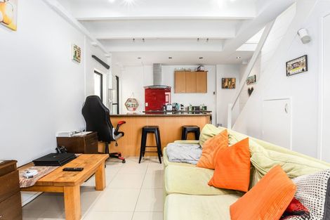 Photo of property in Sherwood Mews, 28z Bidwill Street, Mount Cook, Wellington, 6021