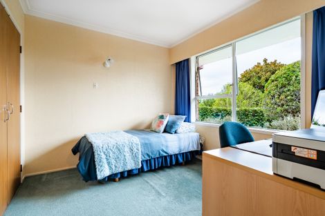 Photo of property in 17 Scanlen Terrace, Kelston, Auckland, 0602