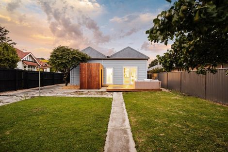 Photo of property in 50 Albert Street, Saint Clair, Dunedin, 9012