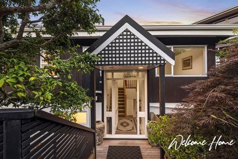 Photo of property in 7 Hume Drive, Hillcrest, Auckland, 0627