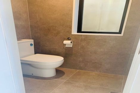 Photo of property in 7/6 South Pacific Place, Henderson, Auckland, 0612