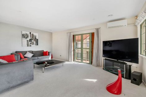 Photo of property in 24 Parkwood Crescent, Gulf Harbour, Whangaparaoa, 0930