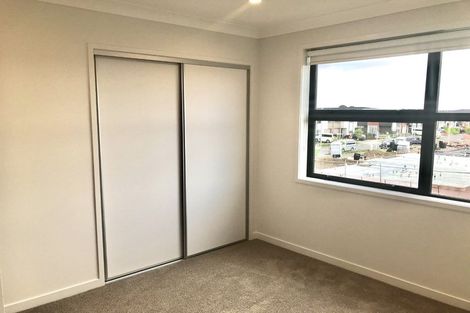 Photo of property in 10 Whimbrel Road, Flat Bush, Auckland, 2019
