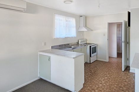 Photo of property in 14 Thomson Grove, Stokes Valley, Lower Hutt, 5019