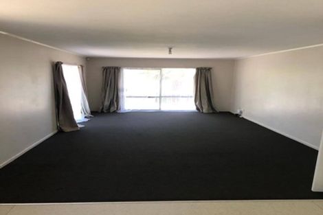 Photo of property in 2/32 Palmers Road, Clendon Park, Auckland, 2103