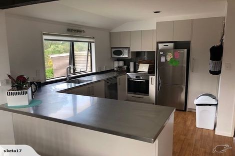 Photo of property in 30 Wingfield Place, Churton Park, Wellington, 6037