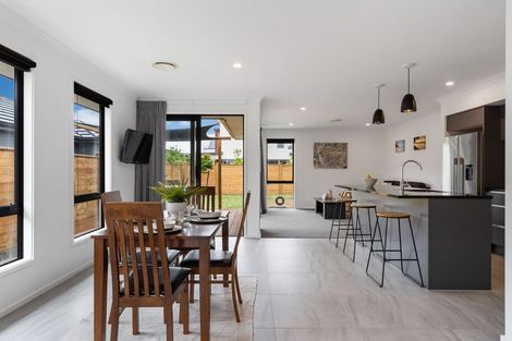 Photo of property in 7 Tuangi Way, Papamoa Beach, Papamoa, 3118