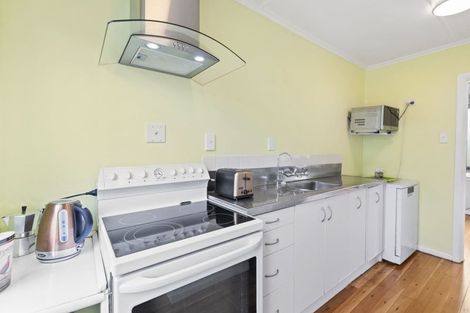 Photo of property in 15 The Avenue, Otaki Beach, Otaki, 5512