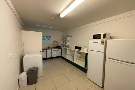 Photo of property in 211 Chelsea View Drive, Chatswood, Auckland, 0626