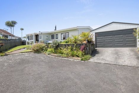 Photo of property in 5c Lindaver Grove, Merrilands, New Plymouth, 4312