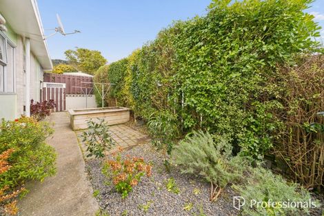 Photo of property in 7a Lincoln Grove, Wainuiomata, Lower Hutt, 5014