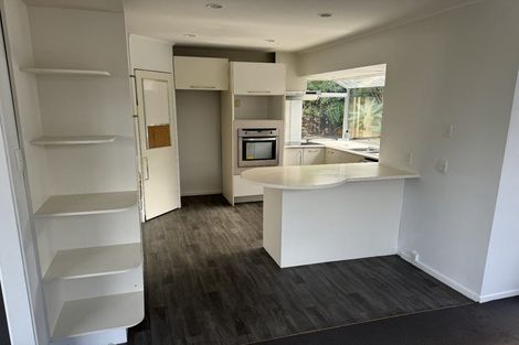 Photo of property in 9 Laurina Road, Sunnynook, Auckland, 0620