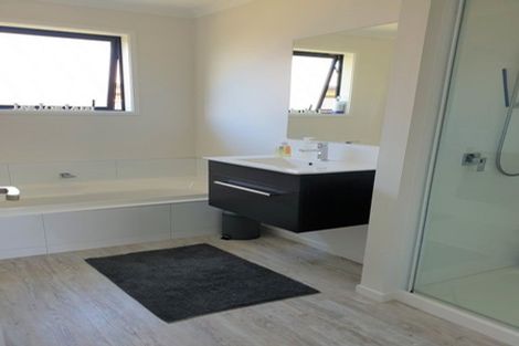 Photo of property in 17 Ridgeway Drive, Greymouth, 7805