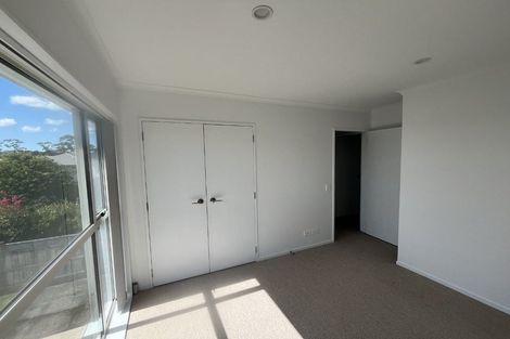 Photo of property in 3 Arthur Rolfe Lane, Swanson, Auckland, 0614