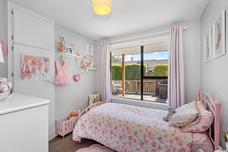 Photo of property in 18 Sabys Road, Halswell, Christchurch, 8025